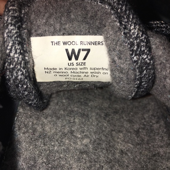 Allbirds Dark Grey The Wool Runners Sneakers 7 - Picture 10 of 10